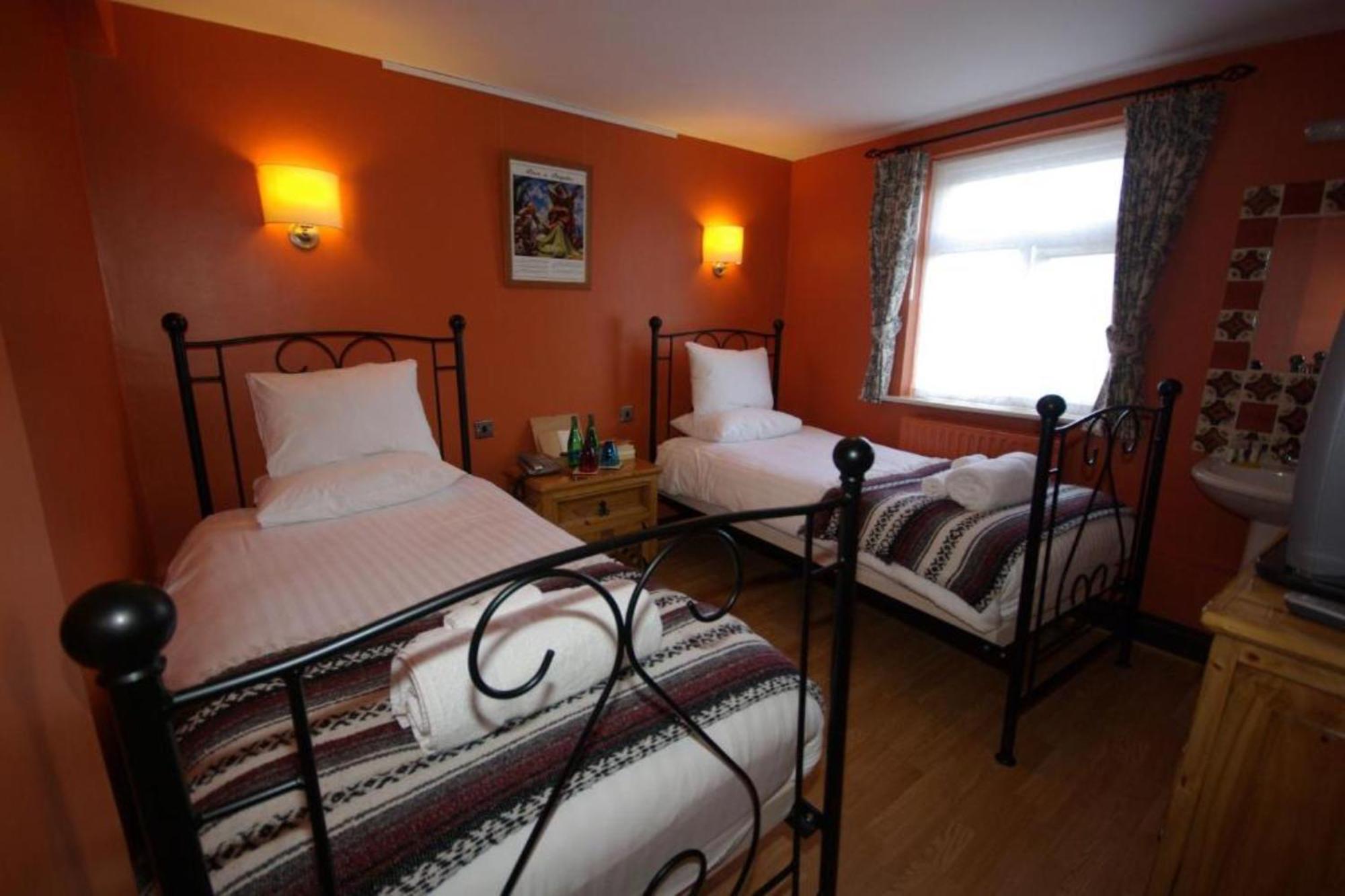Dancenter South London Camberwell Hotel ภายนอก รูปภาพ